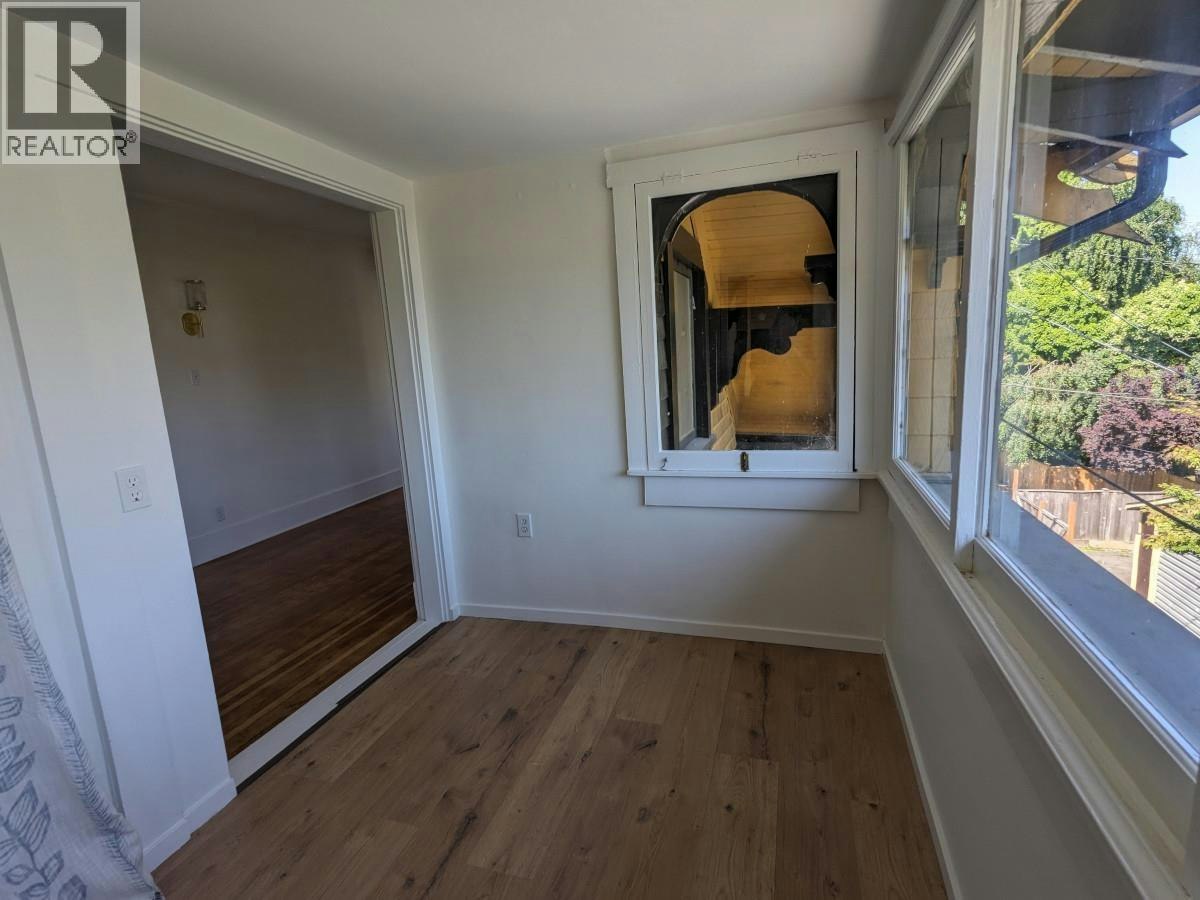 Upper 1-1631 Dunbar Street, Vancouver, BC, V6R 3L7 - 13