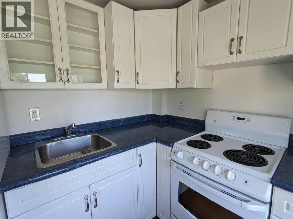 Upper 1-1631 Dunbar Street, Vancouver, BC, V6R 3L7 - 16
