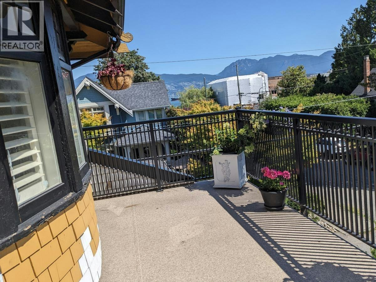 Upper 1-1631 Dunbar Street, Vancouver, BC, V6R 3L7 - 20