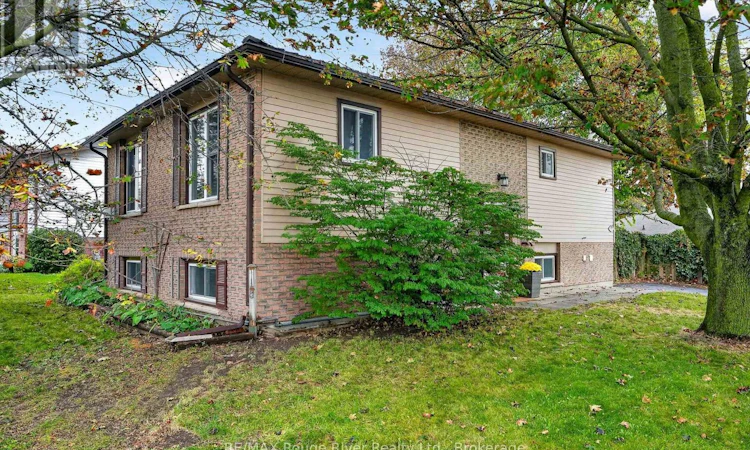 830 Ewing Court