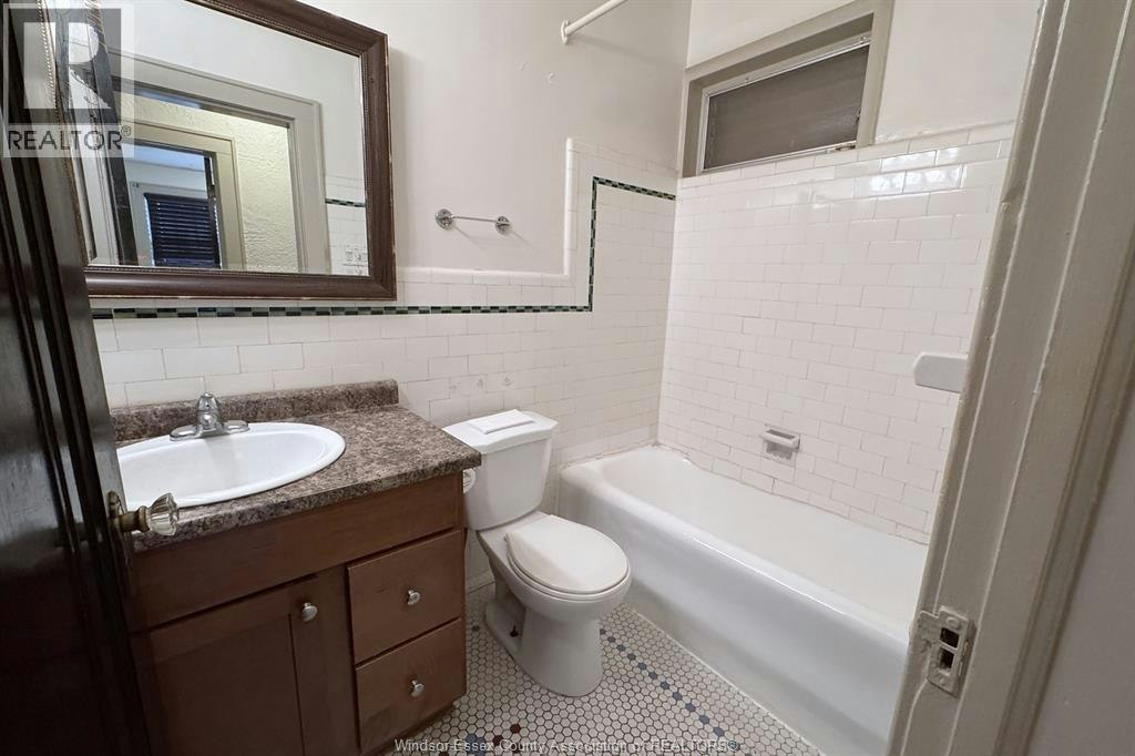 3-1009 Niagara, Windsor, ON, N9A 3V3 - 9