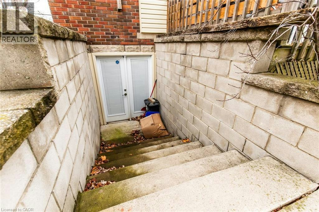 60 Lake Avenue Drive, Hamilton, ON, L8G 3N3 - 20