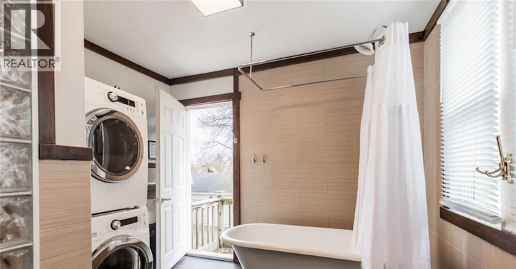 60 Lake Avenue Drive, Hamilton, ON, L8G 3N3 - 18
