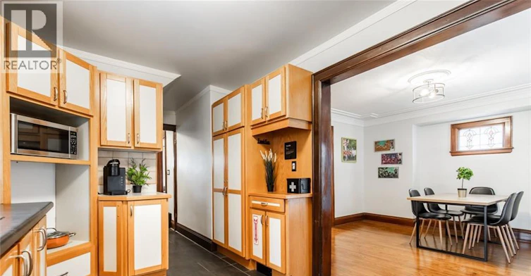 60 Lake Avenue Drive, Hamilton, ON, L8G 3N3 - 11