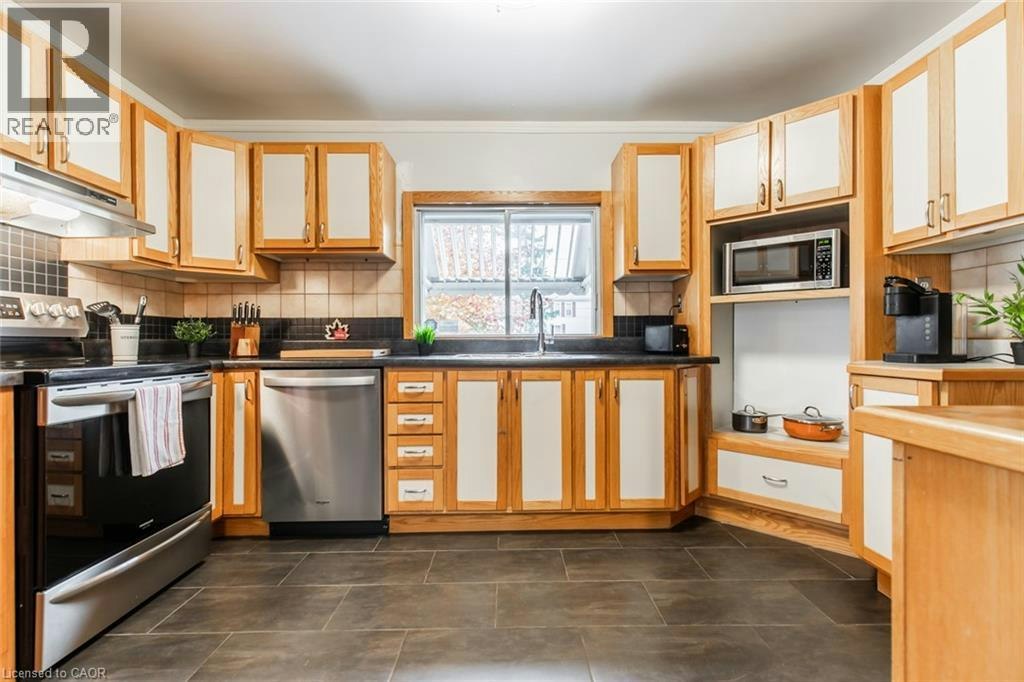 60 Lake Avenue Drive, Hamilton, ON, L8G 3N3 - 10