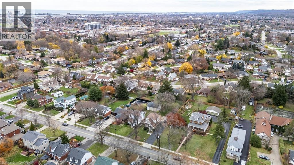 60 Lake Avenue Drive, Hamilton, ON, L8G 3N3 - 31