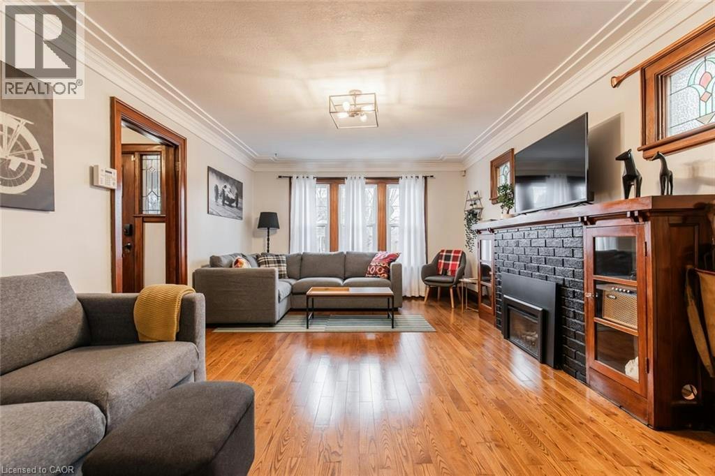 60 Lake Avenue Drive, Hamilton, ON, L8G 3N3 - 5