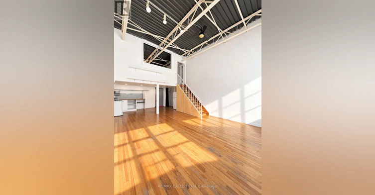 213-227 Sterling Road E, Toronto, ON, M6P 3L4 - 8