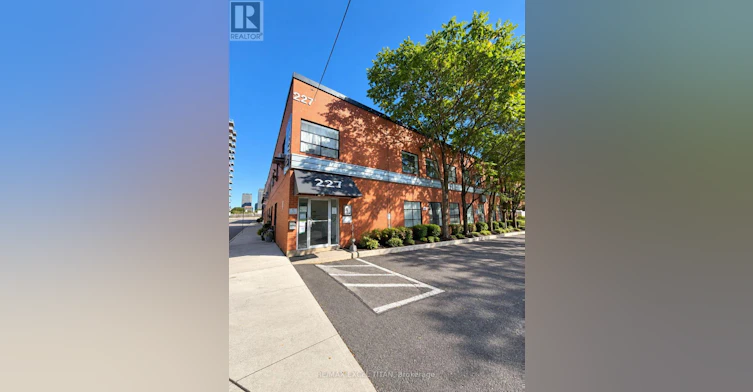 213-227 Sterling Road E, Toronto, ON, M6P 3L4