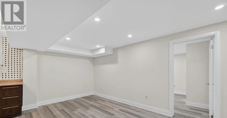 23 Blair Crescent, Barrie, ON, L4M 5Y7 - 12