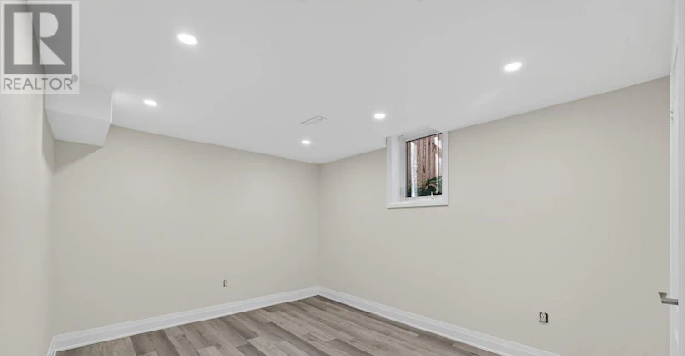 23 Blair Crescent, Barrie, ON, L4M 5Y7 - 13