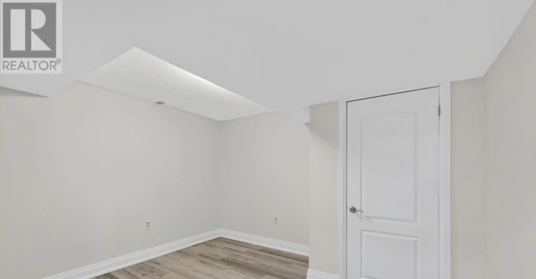 23 Blair Crescent, Barrie, ON, L4M 5Y7 - 15