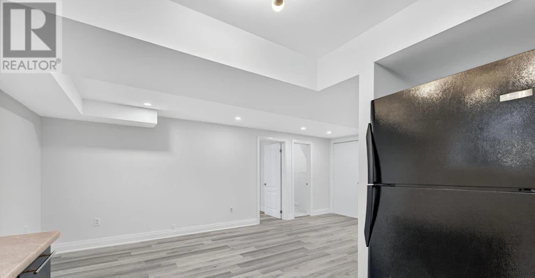 23 Blair Crescent, Barrie, ON, L4M 5Y7 - 11