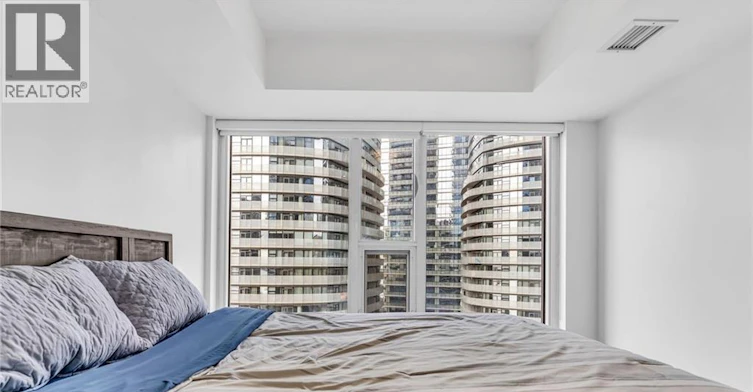 2713-10 York Street, Toronto, ON, M5J 0E1 - 27