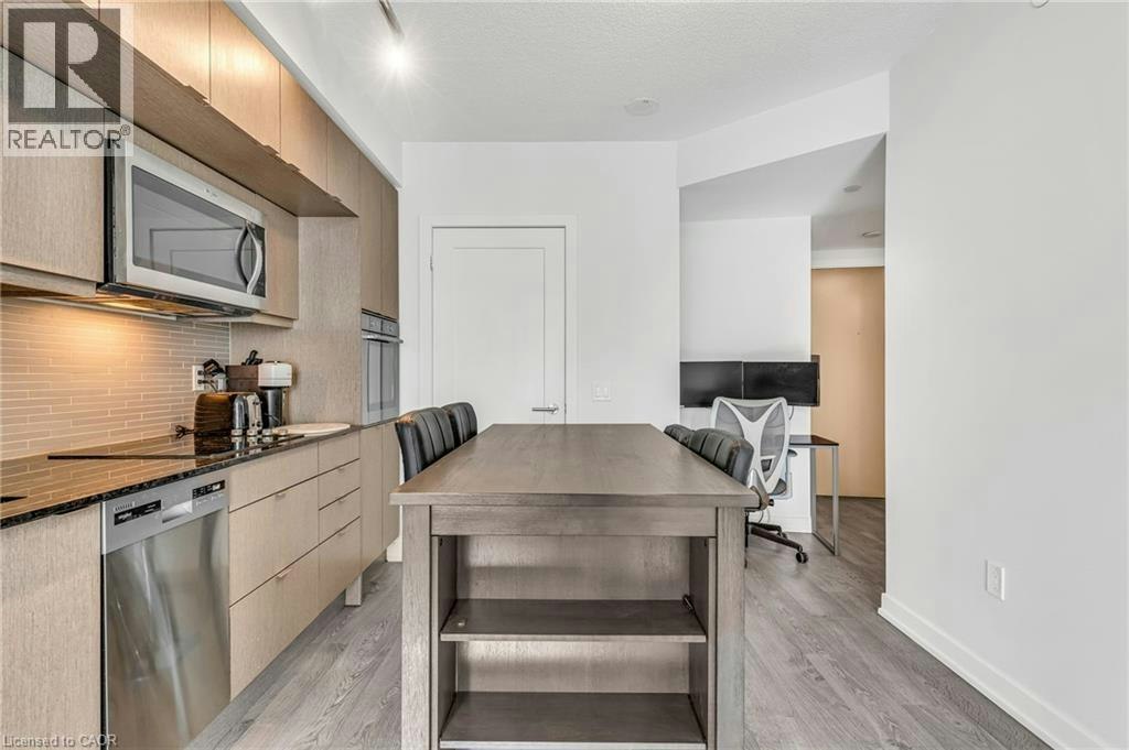 2713-10 York Street, Toronto, ON, M5J 0E1 - 8
