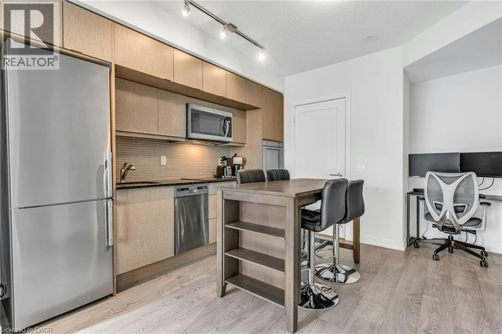 2713-10 York Street, Toronto, ON, M5J 0E1 - 9