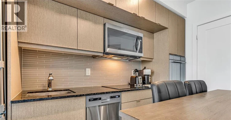 2713-10 York Street, Toronto, ON, M5J 0E1 - 11