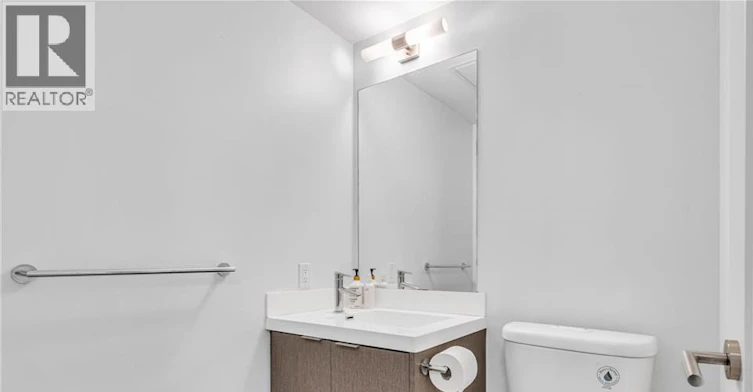 2713-10 York Street, Toronto, ON, M5J 0E1 - 4