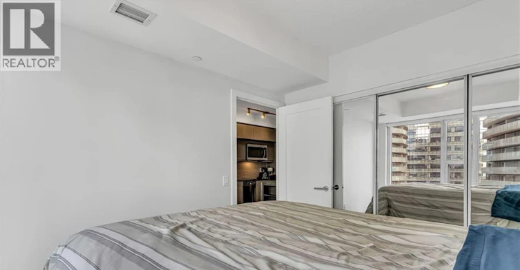 2713-10 York Street, Toronto, ON, M5J 0E1 - 31