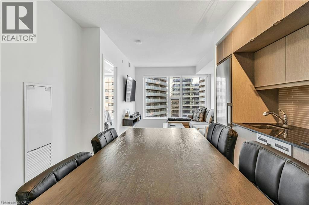 2713-10 York Street, Toronto, ON, M5J 0E1 - 16