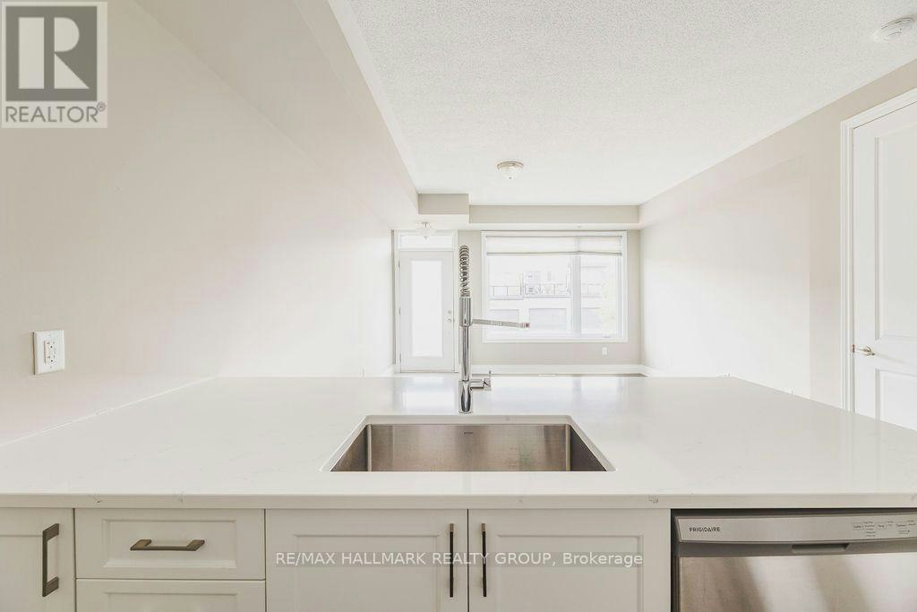 535 Ozawa Private, Ottawa, ON, K1K 4Z8 - 9