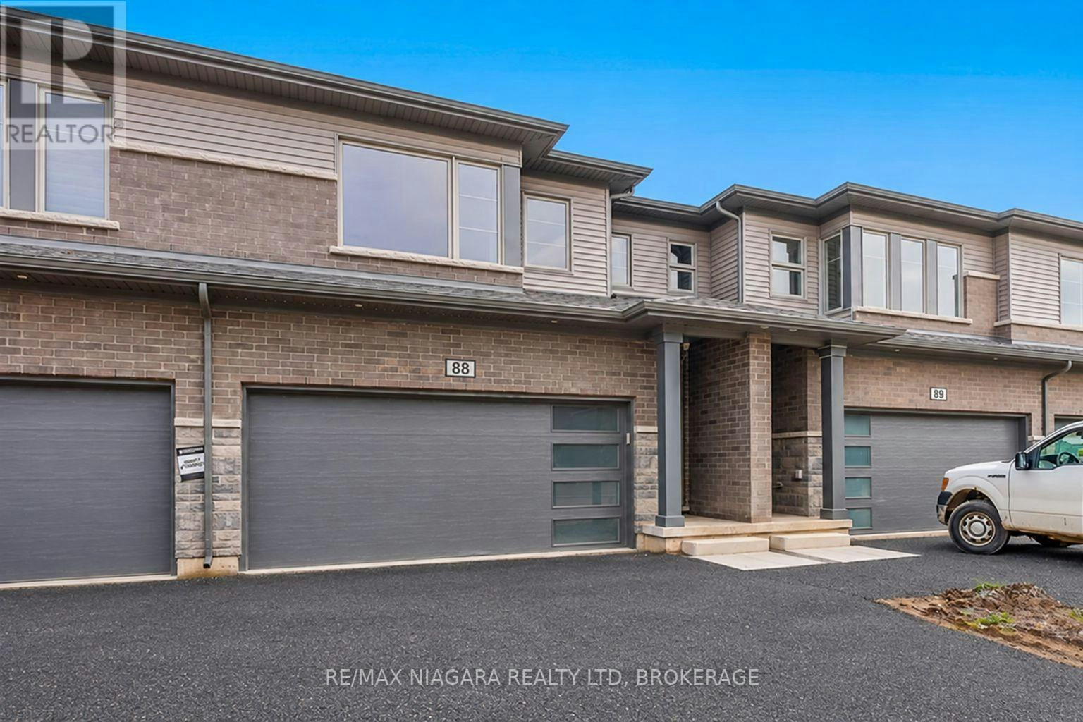 88-4552 Portage Road, Niagara Falls, ON, L2E 6A8 - 2