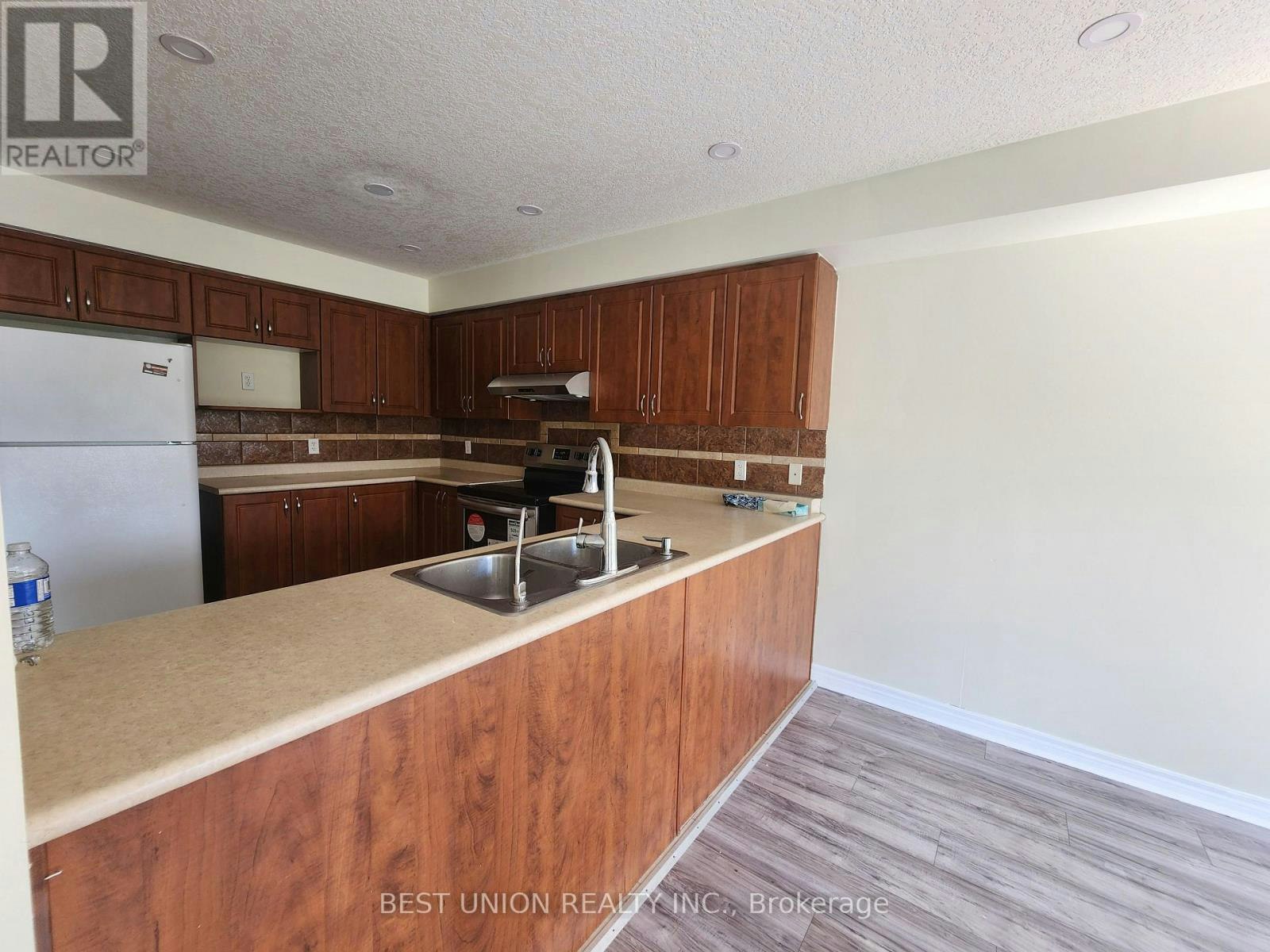 27-468 Doon Drive S, Kitchener, ON, N2P 0A2 - 6