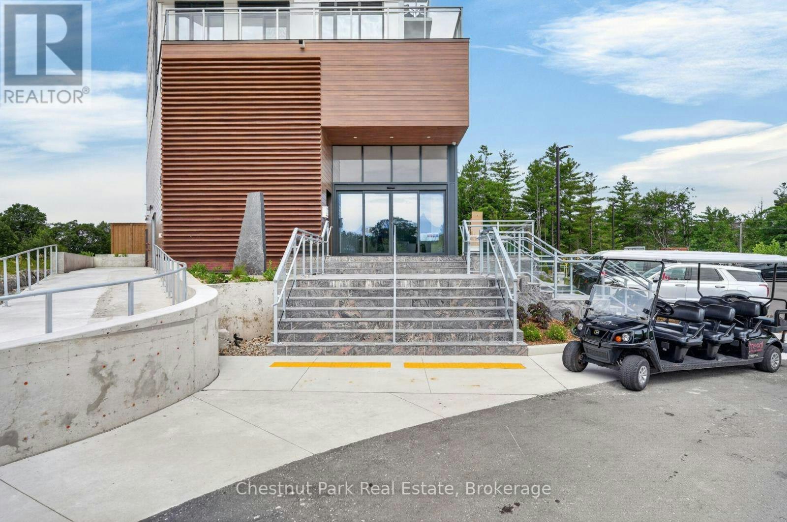 106-100 Carrick Trail, Gravenhurst, ON, P1P 0J5 - 2