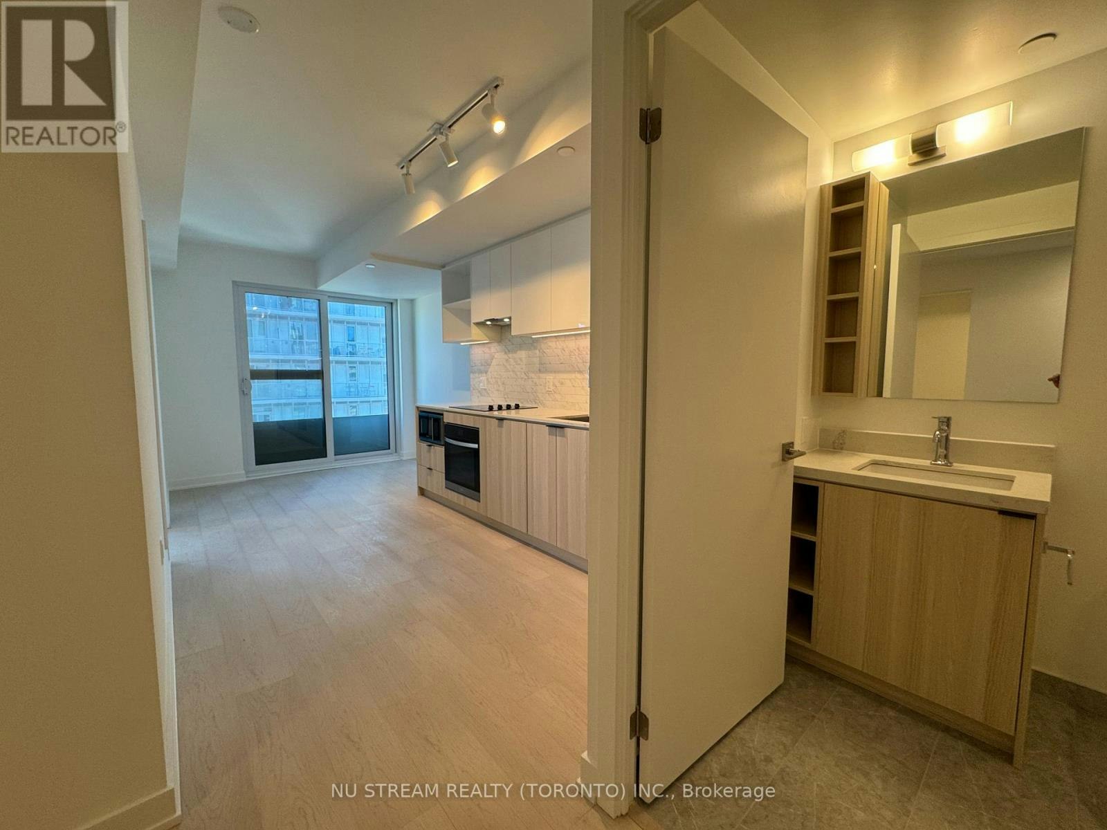 1208-252 Church Street, Toronto, ON, M5B 1Z2 - 2