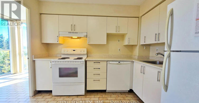 610-5795 Yonge Street, Toronto, ON, M2M 4J3 - 4