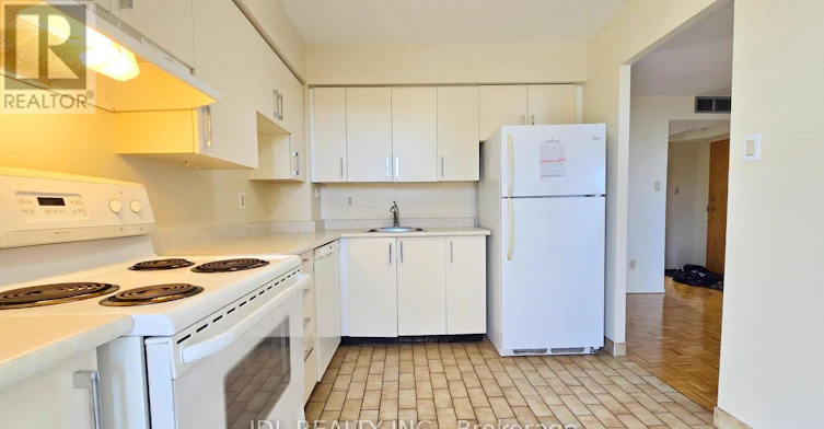 610-5795 Yonge Street, Toronto, ON, M2M 4J3 - 5