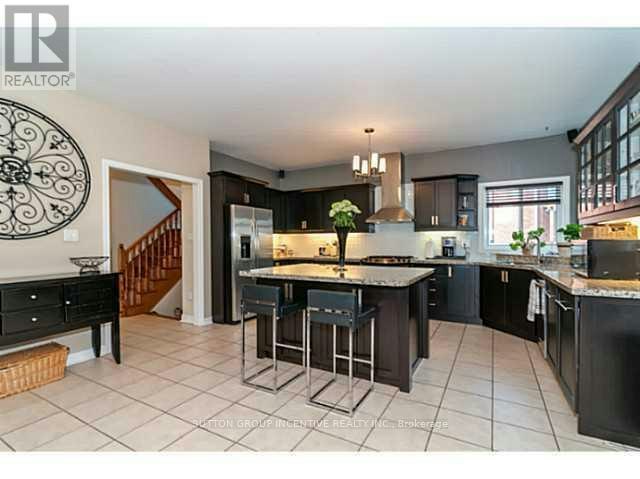 4 Bluewater Trail, Barrie, ON, L4N 0G6 - 5