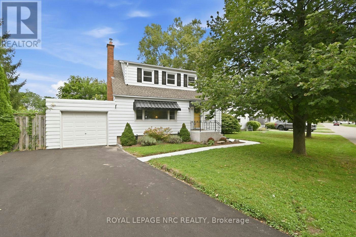 17 Winston Road, St. Catharines, ON, L2M 4R1