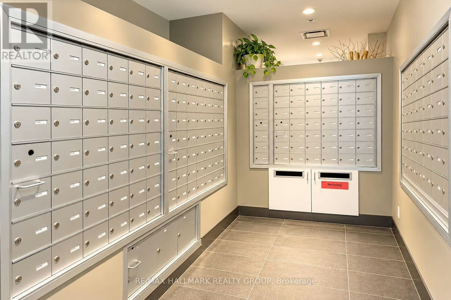 302-200 Lett Street, Ottawa, ON, K1R 0A7 - 16