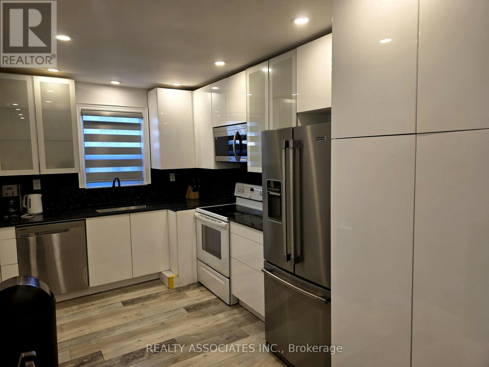 101 Reiner Road, Toronto, ON, M3H 2L7 - 6