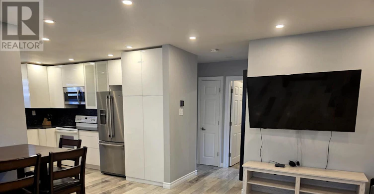 101 Reiner Road, Toronto, ON, M3H 2L7 - 5