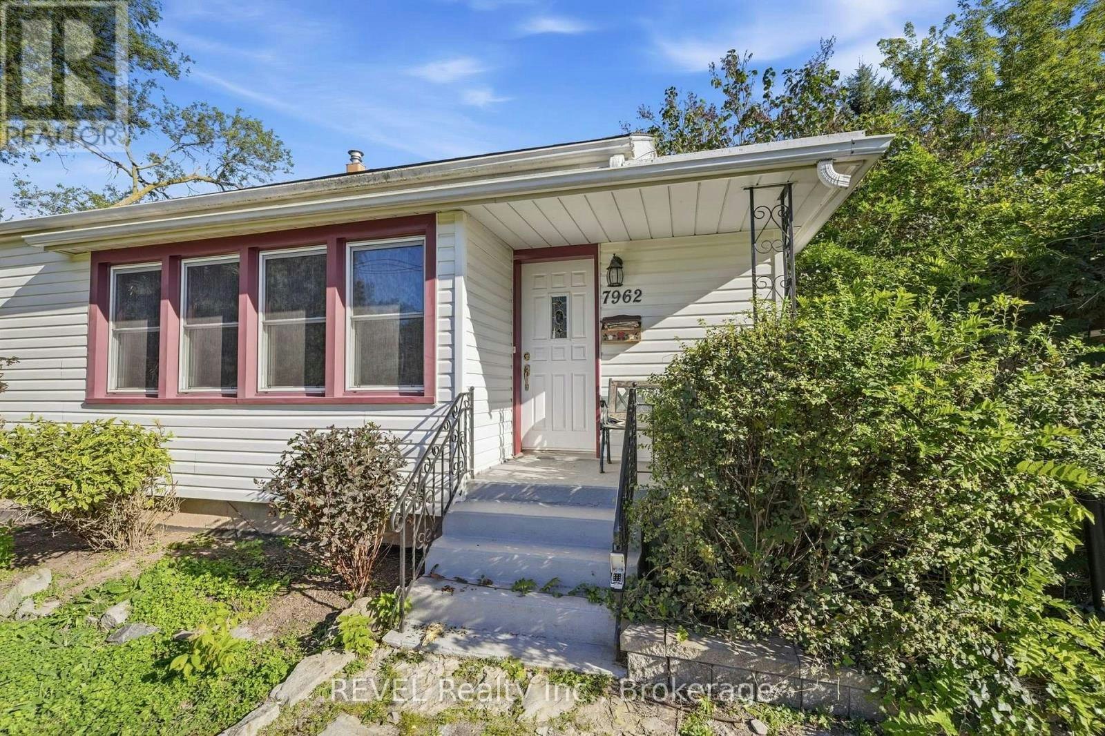 7962 Booth Street, Niagara Falls, ON, L2H 1E8 - 34