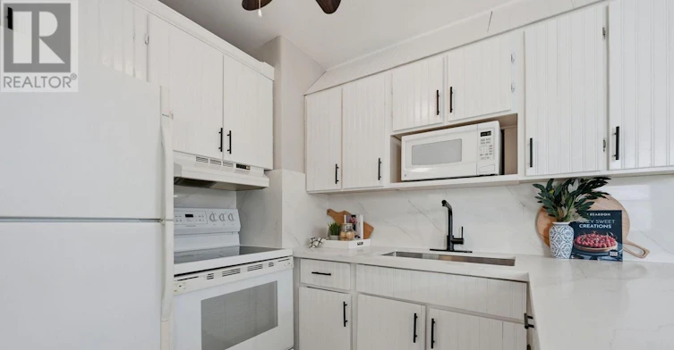 7962 Booth Street, Niagara Falls, ON, L2H 1E8 - 10