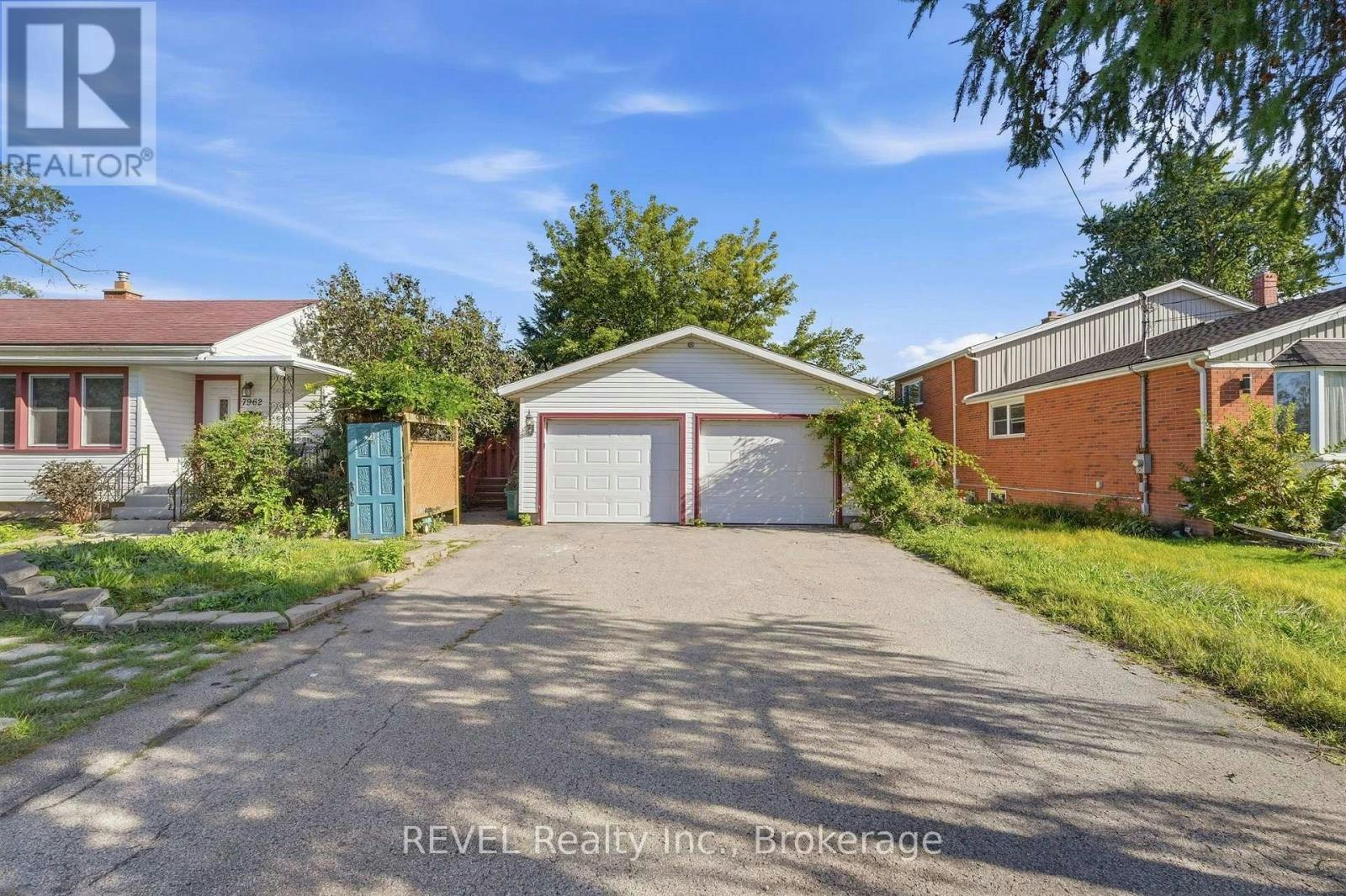 7962 Booth Street, Niagara Falls, ON, L2H 1E8 - 32