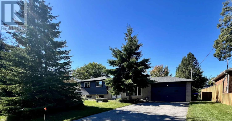 2154 Adullam Avenue, Innisfil, ON, L9S 2B3