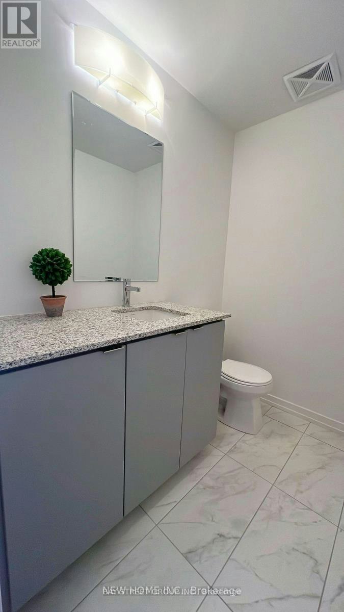 20-24 Lytham Green Circle, Newmarket, ON, L3Y 0H5 - 5