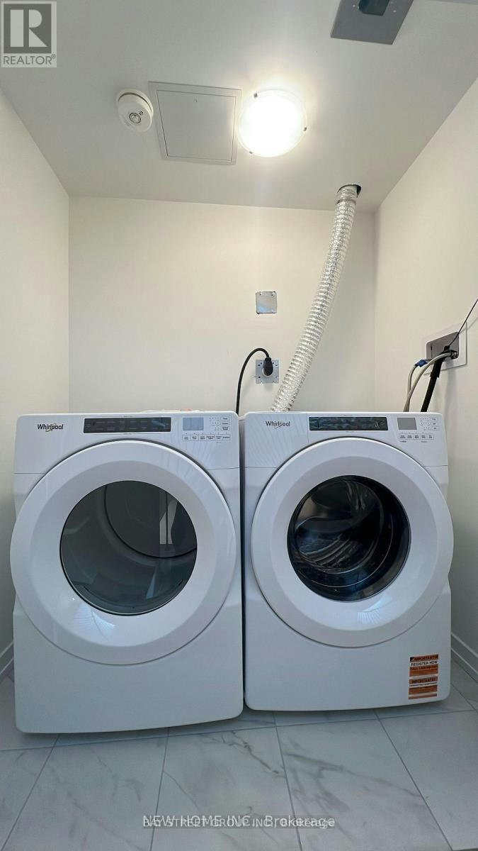 20-24 Lytham Green Circle, Newmarket, ON, L3Y 0H5 - 21