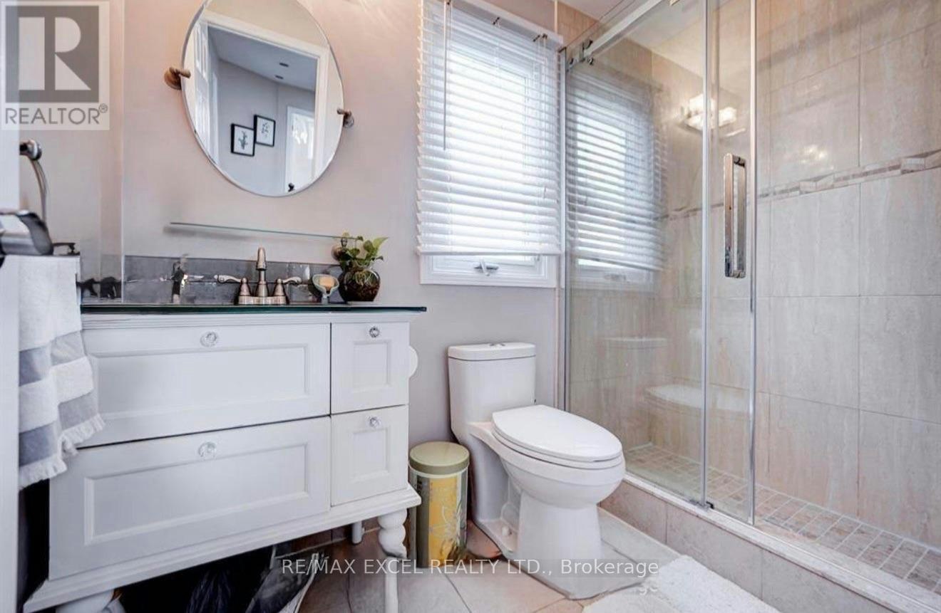 UPPER-70 Weldrick Road E, Richmond Hill, ON, L4C 8T8 - 24