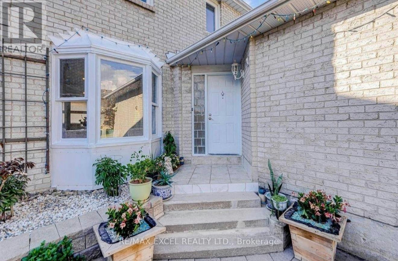 UPPER-70 Weldrick Road E, Richmond Hill, ON, L4C 8T8 - 3