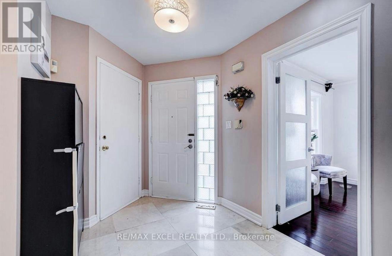 UPPER-70 Weldrick Road E, Richmond Hill, ON, L4C 8T8 - 4
