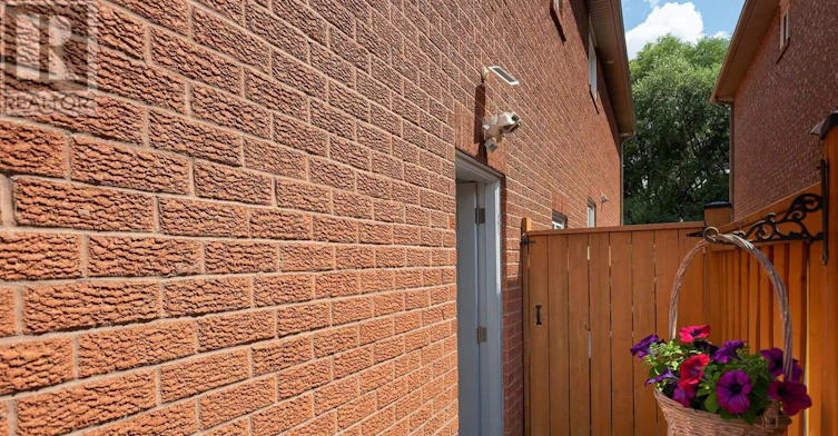 6407 Alderwood Trail, Mississauga, ON, L5N 6W9 - 2