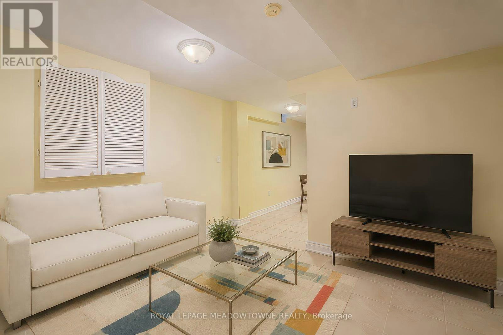 6407 Alderwood Trail, Mississauga, ON, L5N 6W9 - 5