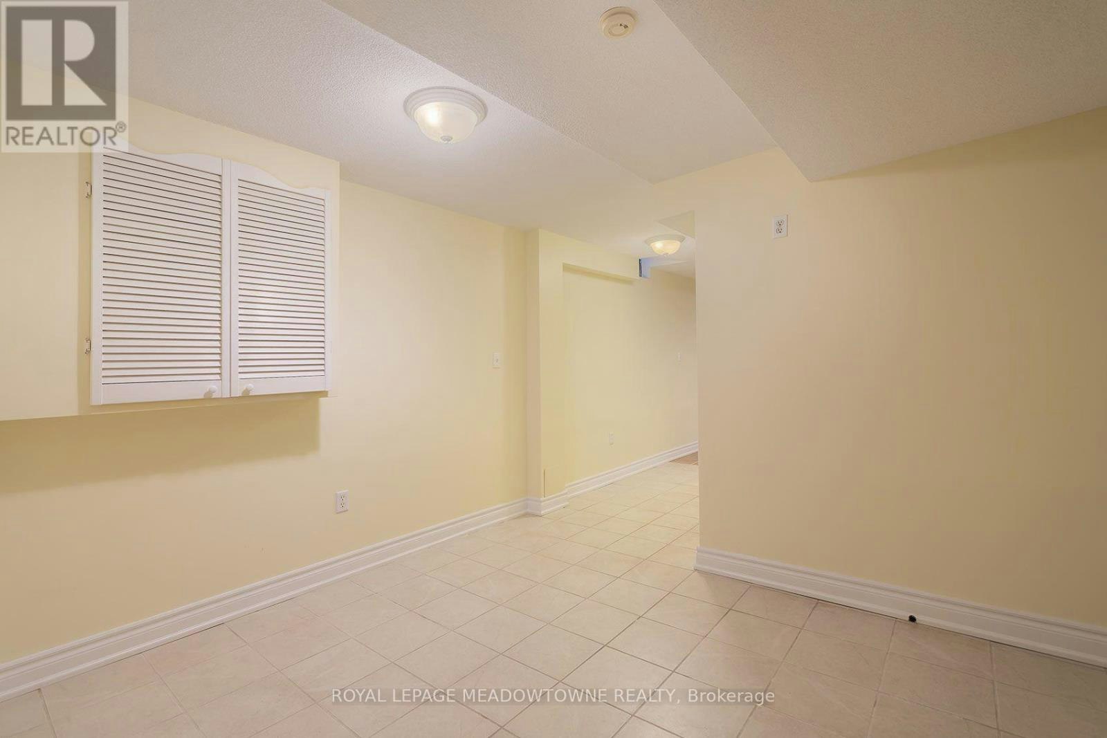 6407 Alderwood Trail, Mississauga, ON, L5N 6W9 - 4