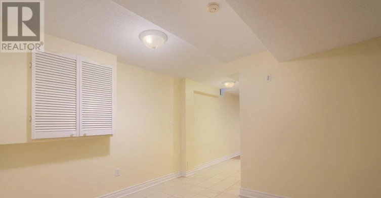 6407 Alderwood Trail, Mississauga, ON, L5N 6W9 - 4