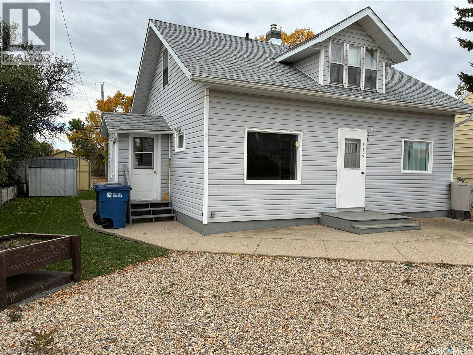 116 5th Avenue E, Gravelbourg, SK, S0H 1X0